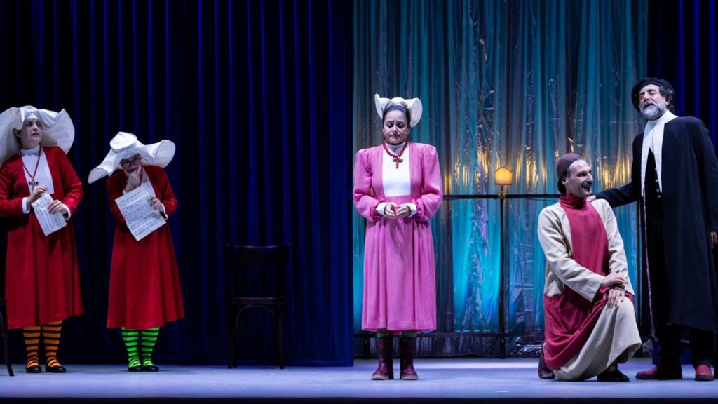 La commedia ‘Na Santarella di Eduardo Scarpetta al Teatro Lendi di scena