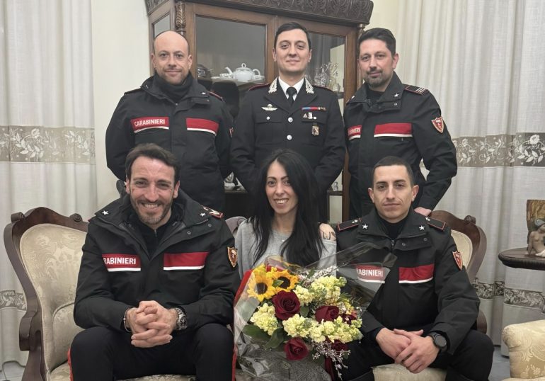 Torre Annunziata, donna salvata grazie al massaggio cardiaco di tre carabinieri