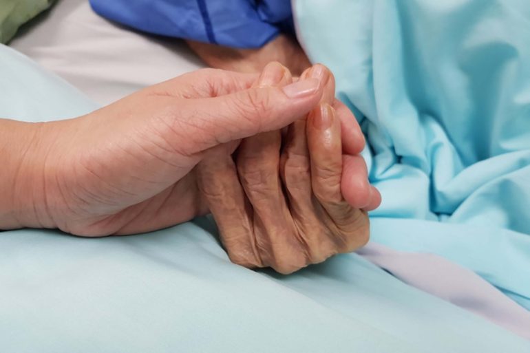 Fine vita: la Toscana è la prima regione con una legge sul suicidio assistito