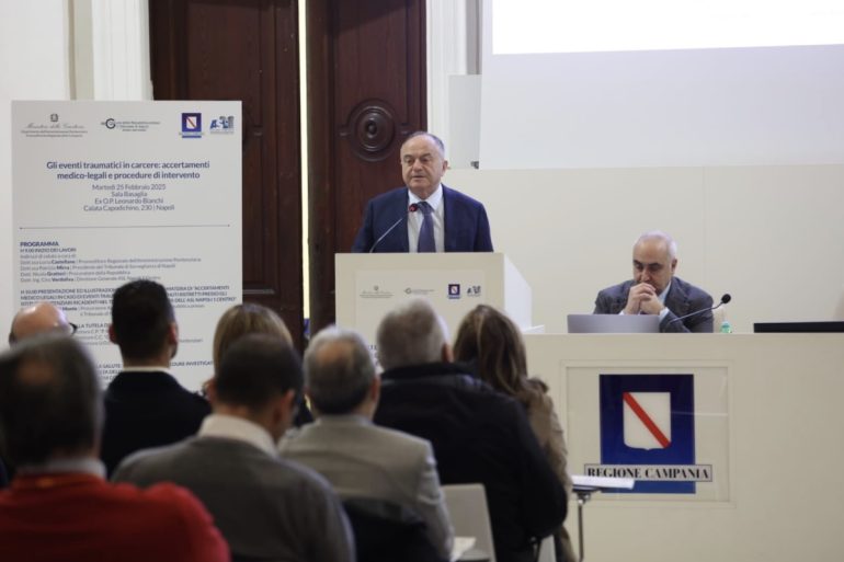 Napoli, violenza tra detenuti: protocollo operativo per individuare i casi sospetti