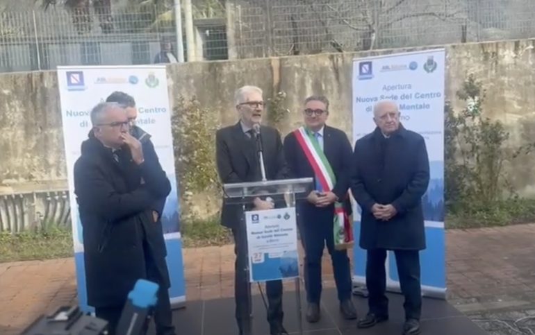 De Luca inaugura a Sarno il nuovo centro di salute mentale in un bene confiscato