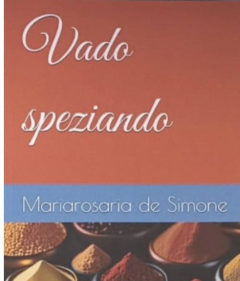 Castellammare, ‘Vado speziando’: Il nuovo libro di Maria Rosaria De Simone si presenta al Bookstore Mondadori”.