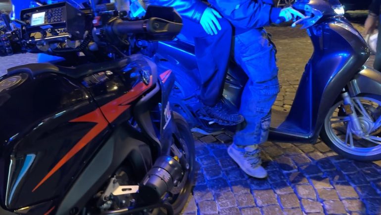 Napoli, giovani armati di coltelli nella movida di Chiaia: due denunce