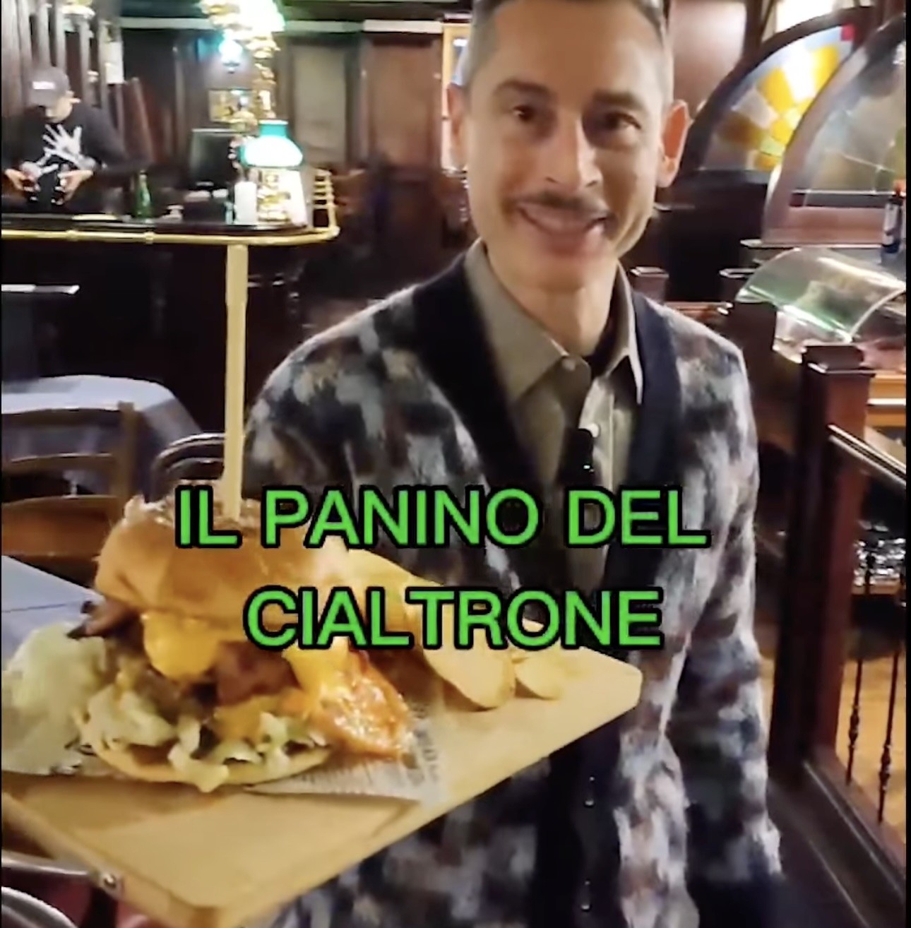 Napoli, al Luca’s Pub del Vomero nasce il “Panino del Cialtrone”