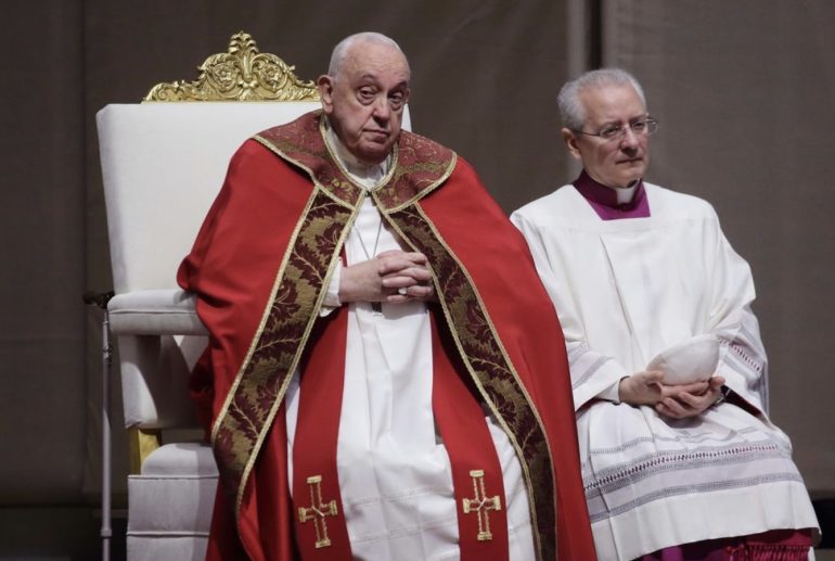 Papa Francesco ricoverato al Gemelli per bronchite