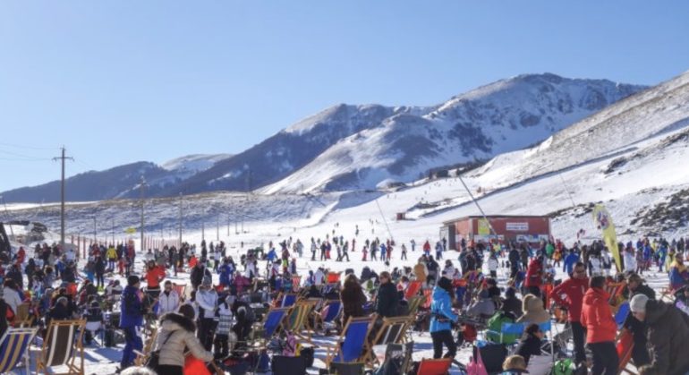A Roccaraso arrivano i “mercanti delle fede”: offrono immagini sacre a 20 euro