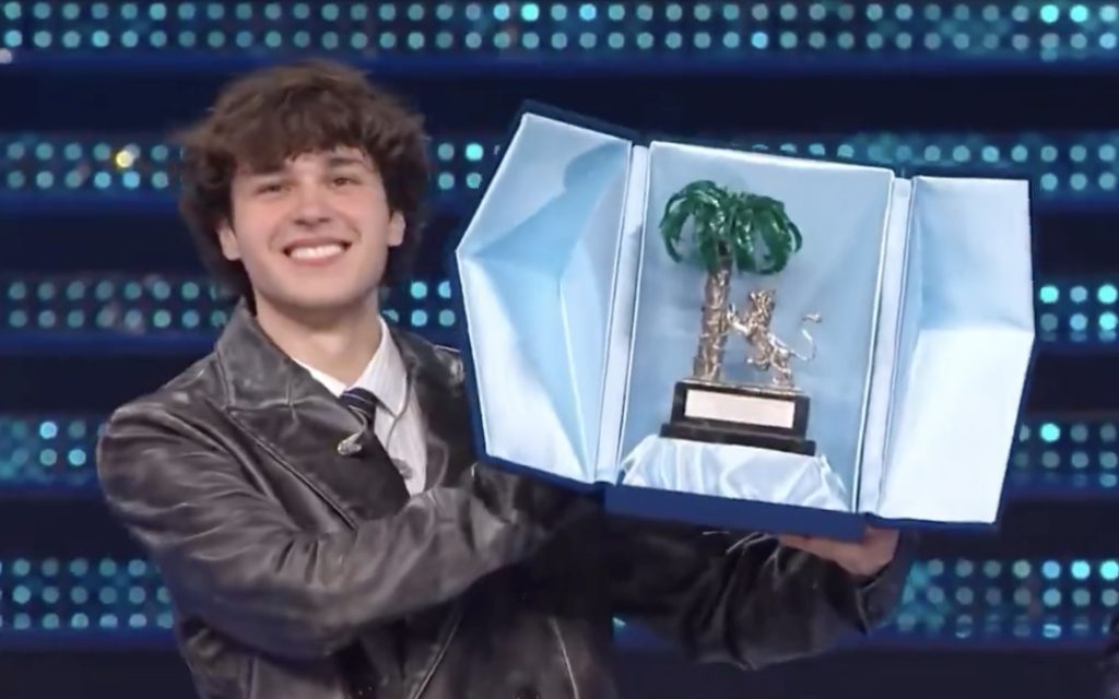 Naples celebrates September: today at Palazzo San Giacomo the mayor Manfredi awards the winner of Sanremo Giovani