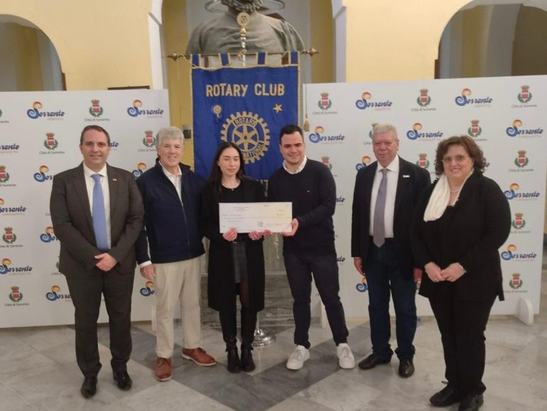 Sorrento e Dana Point insieme per il futuro degli studenti: assegnate borse di studio grazie al Rotary