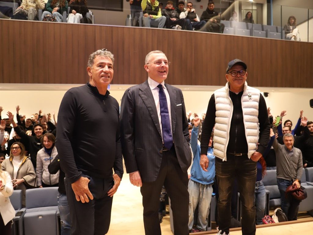 Alemao e Careca all’Università Parthenope: incontro con gli studenti tra sport, valori e ricordi