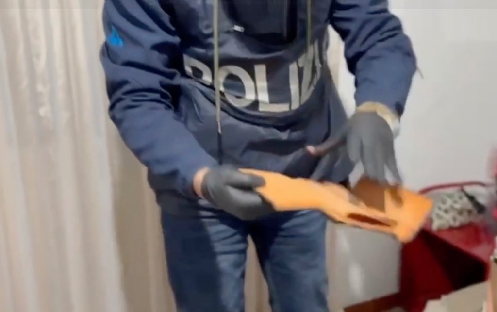La banda specializzata nei colpi in appartamento scoperta dopo il furto da 130mila euro