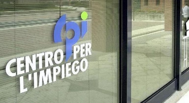 Assenteismo al Centro per l’Impiego di Teano: 18 dipendenti condannati a risarcire la Provincia di Caserta