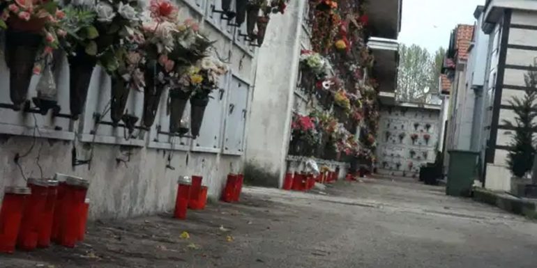 Napoli, previste nuove tariffe cimiteriali e maxi lavori di manutenzione