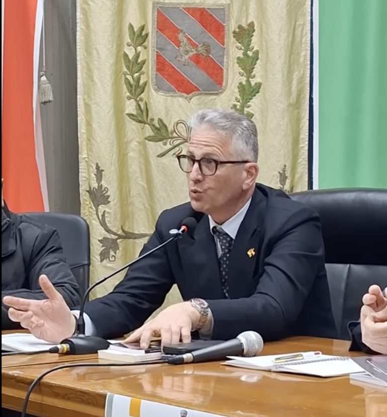 Striano, presentato il libro “Il virus della corruzione”