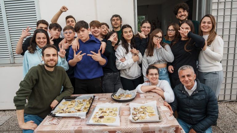 Sul set di ANOMALIA a Ponticelli: 60 studenti raccontano in un corto la loro scuola