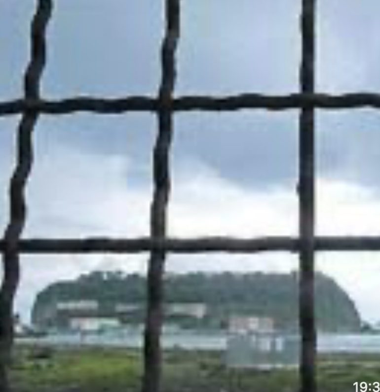 Napoli, choc a Nisida: agente ai domiciliari per atti sessuali con un giovane detenuto