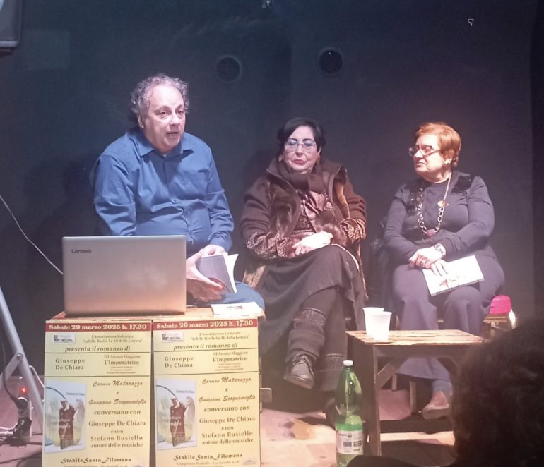 Castellammare, presentato il libro del drammaturgo Giuseppe De Chiara