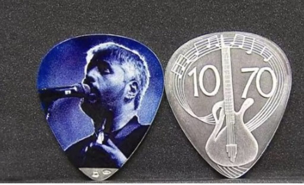 Napoli celebra Pino Daniele: medaglia commemorativa della Zecca dello Stato