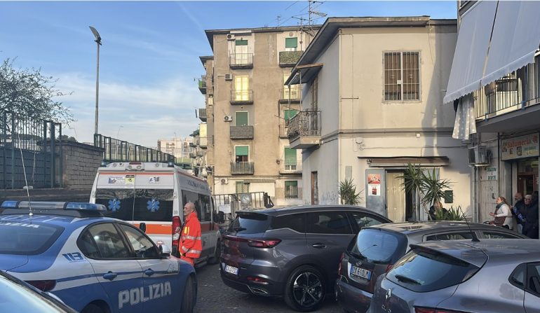 Omicidio suicidio a Napoli: la donna massacrata dal marito, erano ucraini
