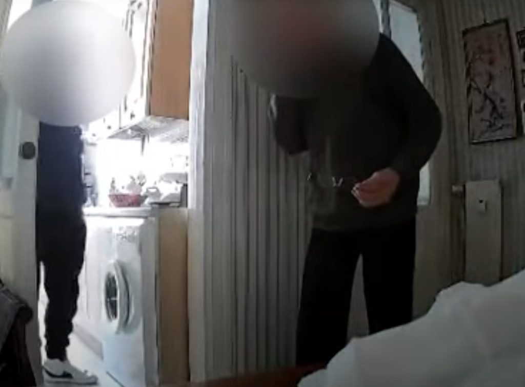 Operazione “Fumo del Vesuvio”: smantellata banda di truffatori di anziani, 10 arresti