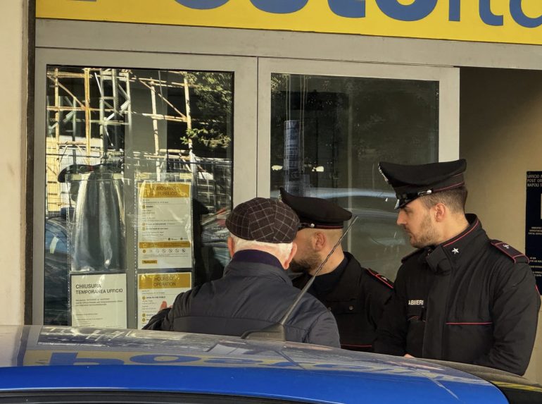 Napoli, portate vie le pensioni per 500mila euro dall’ufficio postale di Corso Meridionale