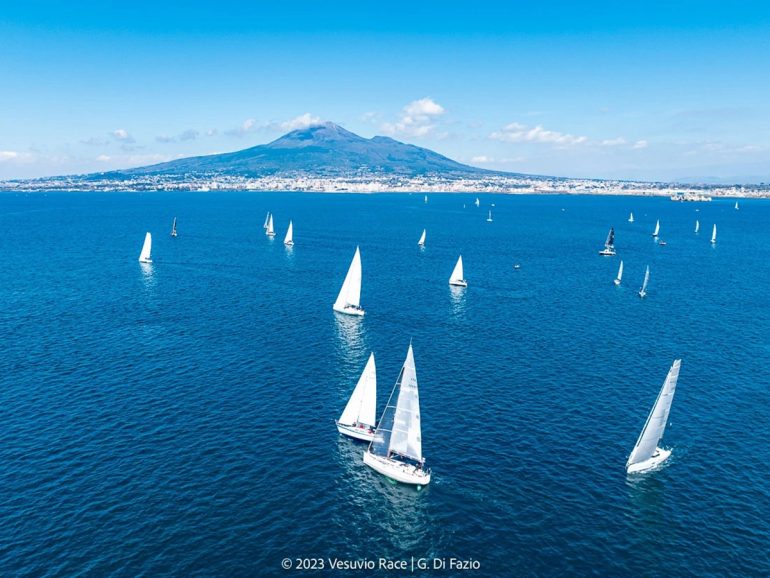 Vesuvio Race 2025: al via la sesta edizione della regata tra sport e promozione del territorio