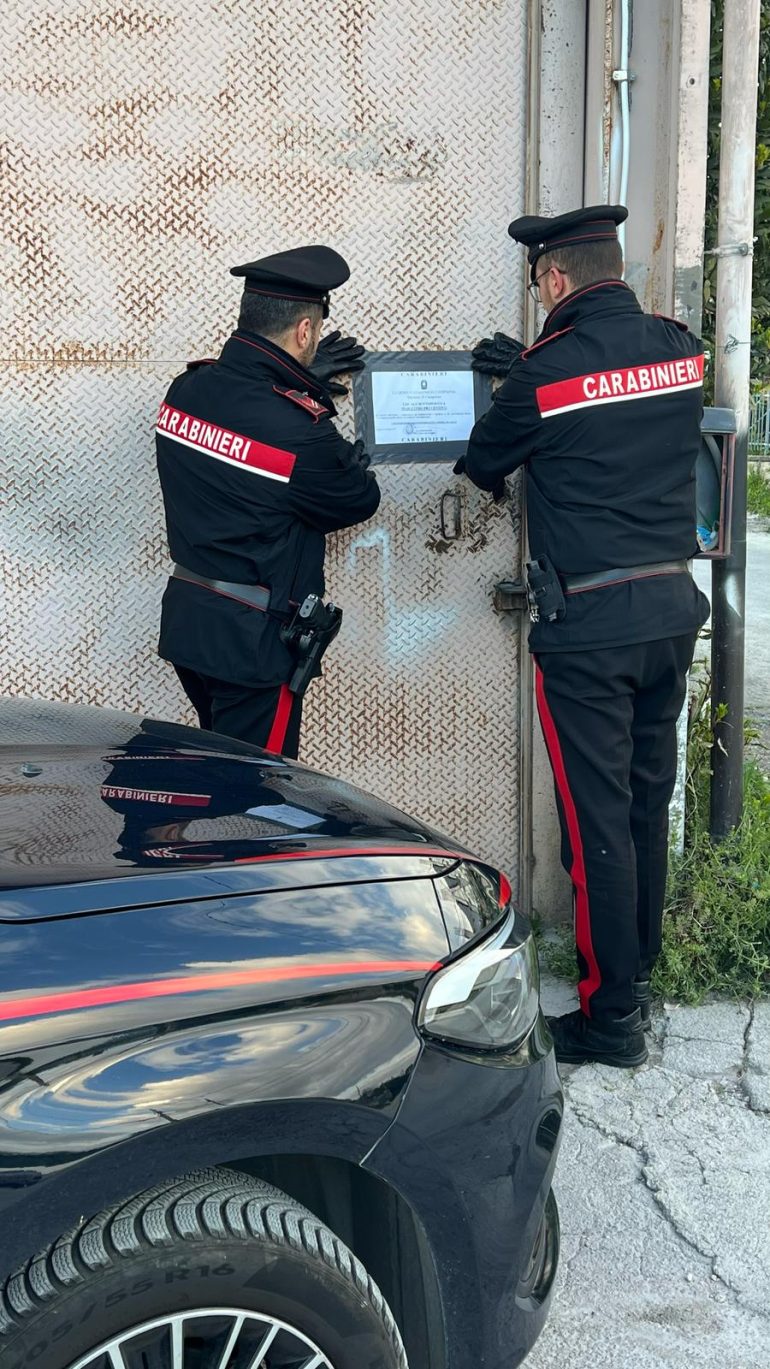 Casagiove, i carabinieri sequestrano officina meccanica