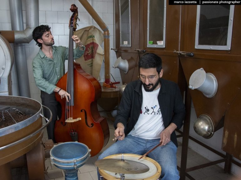 Famme ‘nu cafè, il primo singolo di MARCO GESUALDI e YOUNG 5tet dal 30 aprile 2025 su tutte le piattaforme musicali