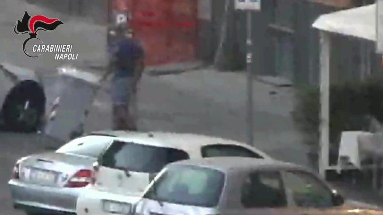 Napoli, “Parcheggiatori Abusivi S.P.A.”:  2 denunce al giorno