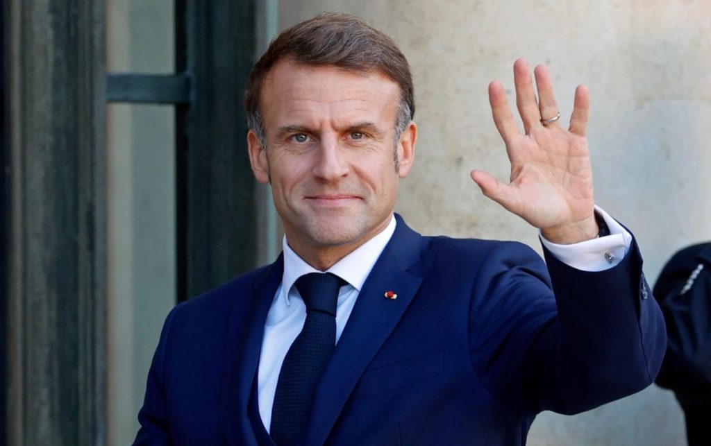 Macron vorrebbe rappresentare l’Europa nei colloqui con Putin