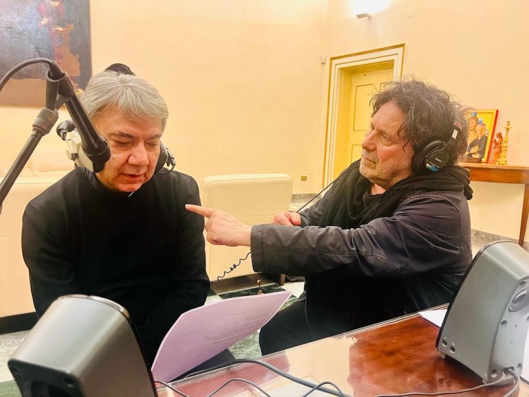 Napoli, Don Mimmo Battaglia ed Enzo Avitabile uniti per la pace