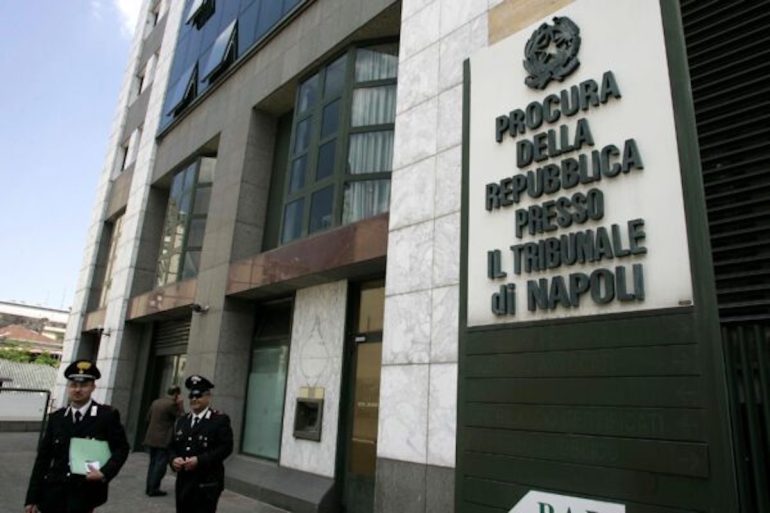 Clan Troncone e Frizziero, droga e contrabbando per acquistare barche: coinvolto agente della Penitenziaria