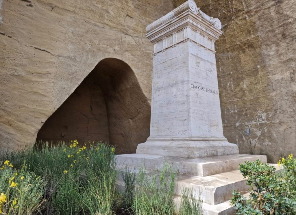 Napoli, riapre il Parco delle Tombe di Virgilio e Leopardi: un gioiello tra poesia e archeologia