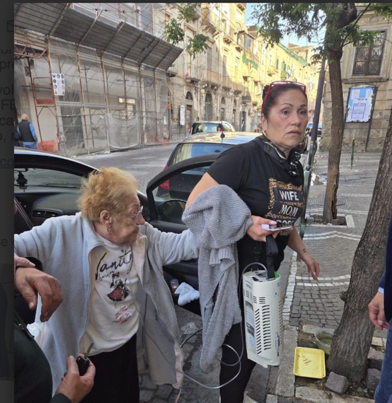 Napoli, la produzione di Gomorra blocca ambulanza del 118 per paziente oncologica