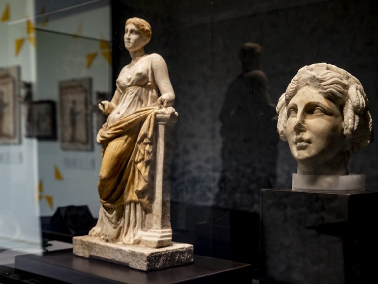 Essere donna nell’antica Pompei: dal 16 aprile 2025 al 31 gennaio 2026 alla Palestra Grande di Pompei