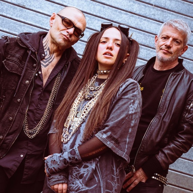 ETTA, Curre Curre Guagliò featuring 99 Posse fuori il 25 aprile 2025