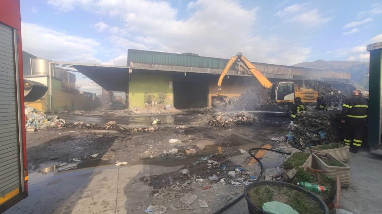 Disastro ambientale a Scafati, Borrelli chiede: “Indagine approfondita”