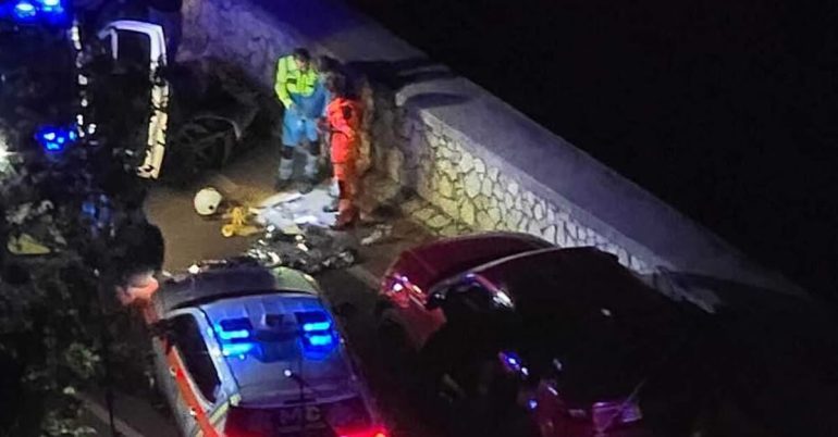 Scontro tra moto e auto a Piano di Sorrento: muore il 30enne Domenico Romano