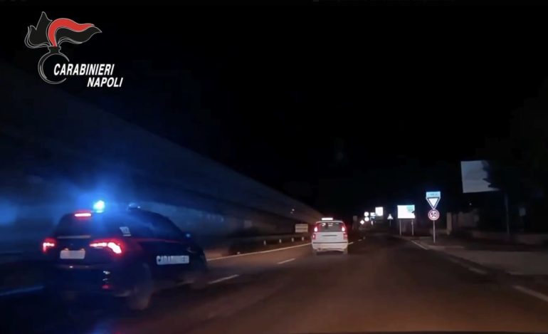 Varcaturo, fuga contromano sulla SS7 Quater: arrestato 28enne di Casal di Principe