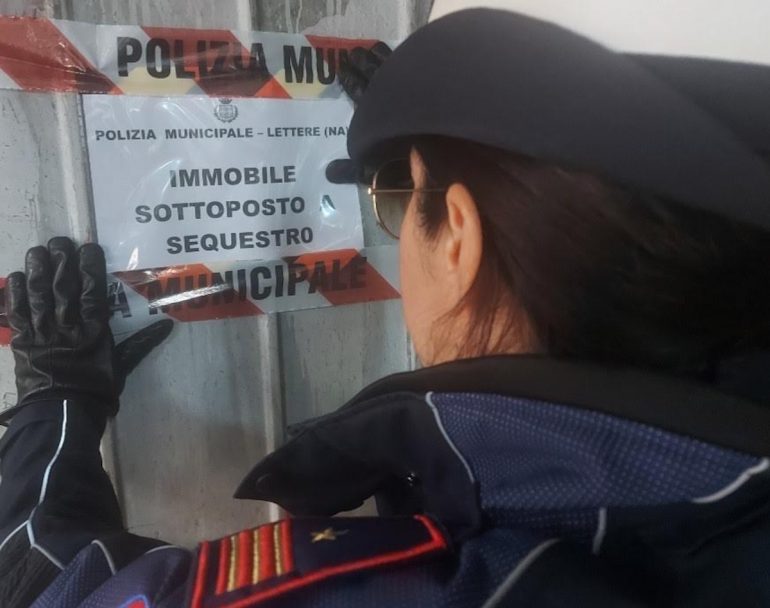 Lettere, sequestrate due unità immobiliari abusive