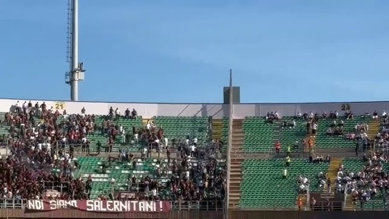 Salernitana, undici tifosi colpiti da Daspo dopo gli scontri al Barbera