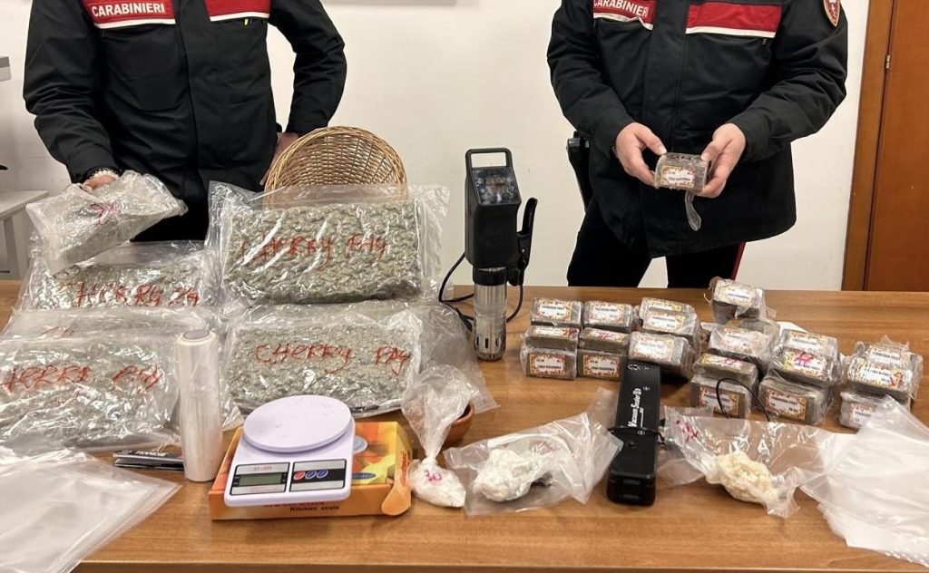 Scoperto laboratorio della droga a San Giuseppe Vesuviano: 46enne in manette