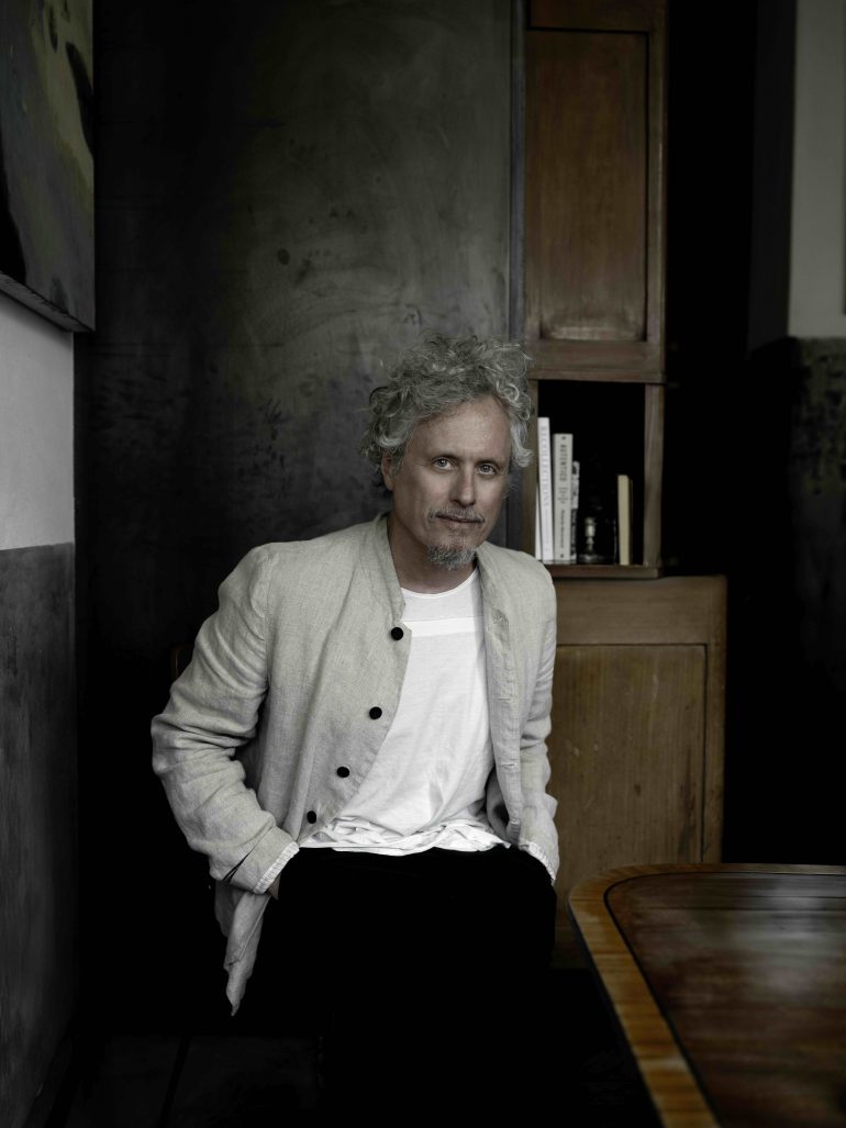 Niccolò Fabi presenta presso Foqus – Fondazione Quartieri Spagnoli il nuovo album Libertà negli occhi