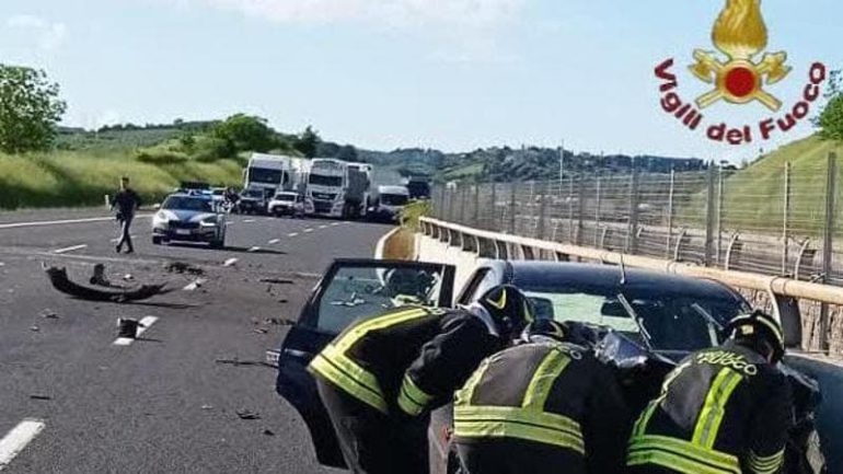 Incidente sulla A1 in direzione Napoli: un morto e un ferito