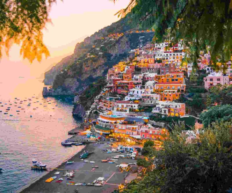 Al via la quinta edizione della rassegna Vicoli in Arte a Positano