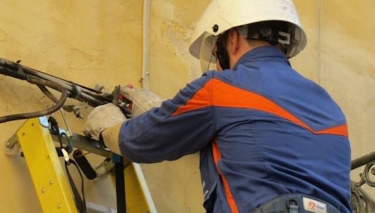 Emergenza caldo in Campania: sindacati denunciano condizioni insostenibili per i lavoratori Enel