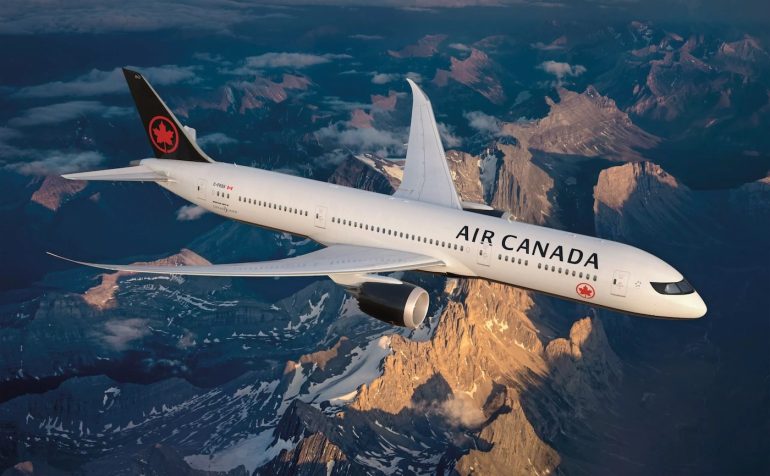 Storica inaugurazione: decolla il primo volo diretto Napoli-Montréal di Air Canada