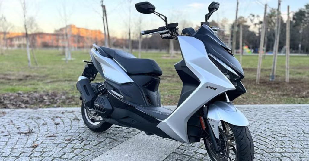 Caserta, 16enne in fuga su scooter rubato: arrestato dai carabinieri dopo inseguimento
