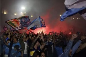 Tifosi del Napoli aggrediti a Parma durante festa scudetto, 15 ultras perquisiti