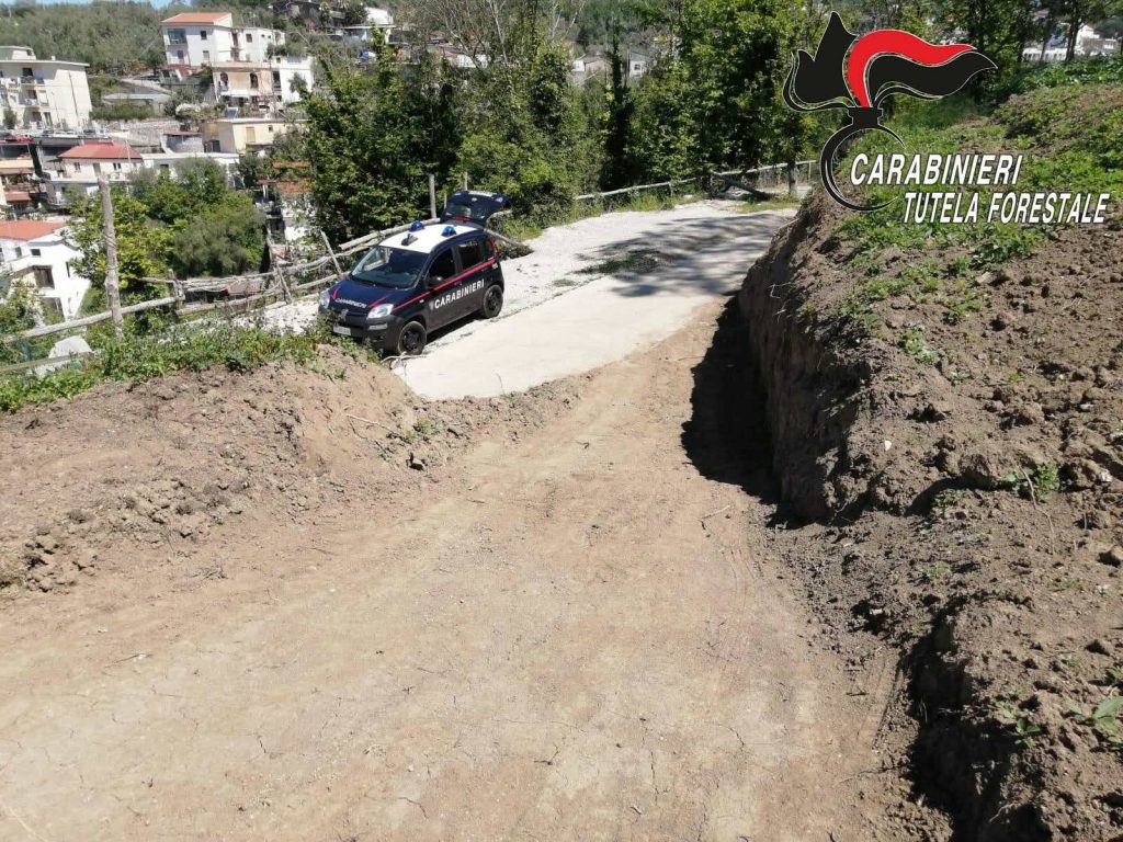 Massa Lubrense, abusi edilizi nella zona vincolata: sequestrata struttura abusiva, 2 denunciati