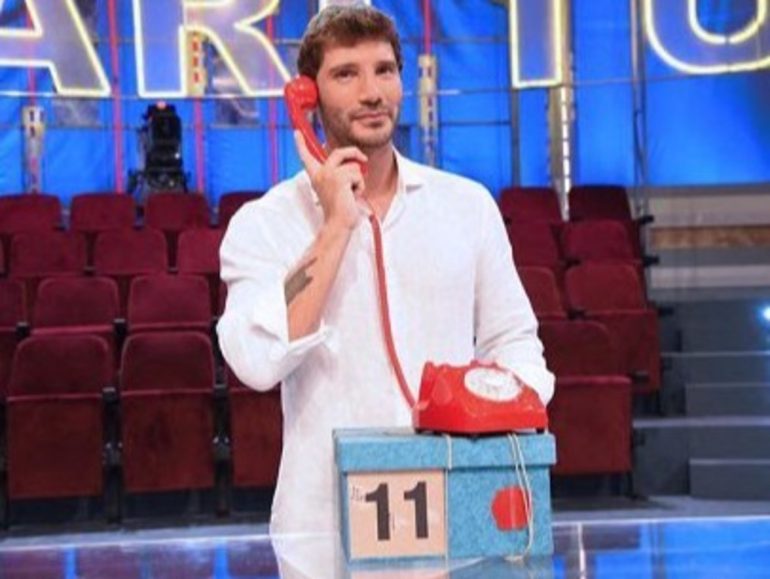 stefano de martino meglio stasera